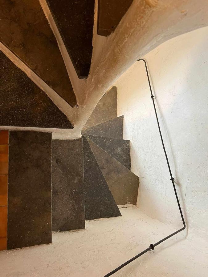 Romantic Duplex With Terrace And Great Views Gerona Buitenkant foto
